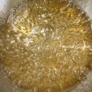 180℃：均一な茶色。苦味を感じさせる色合い
