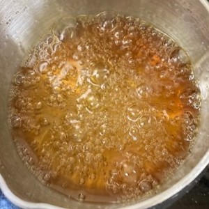 200℃：色が濃く、焦げたような香り